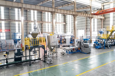 Téknologi Daur Ulang PET Inovatif: JWELL CJWH85 Twin Screw Pelletizing Line Ngahontal Efisiensi Tinggi sareng Produksi Ramah Lingkungan di Jepang