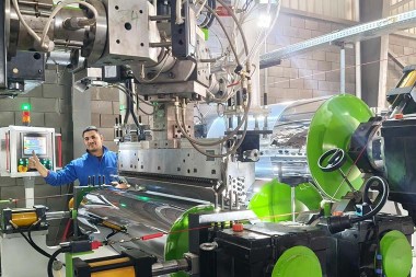 Komisioning Jalur Produksi Lambaran PET di Tempat pikeun Solusi Konsumén Mesir